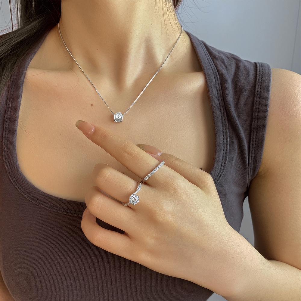 Picture of Angel's Kiss Necklace